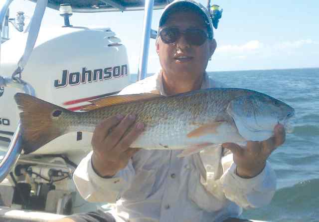Ernesto Flores South Padre25&quot; redfish