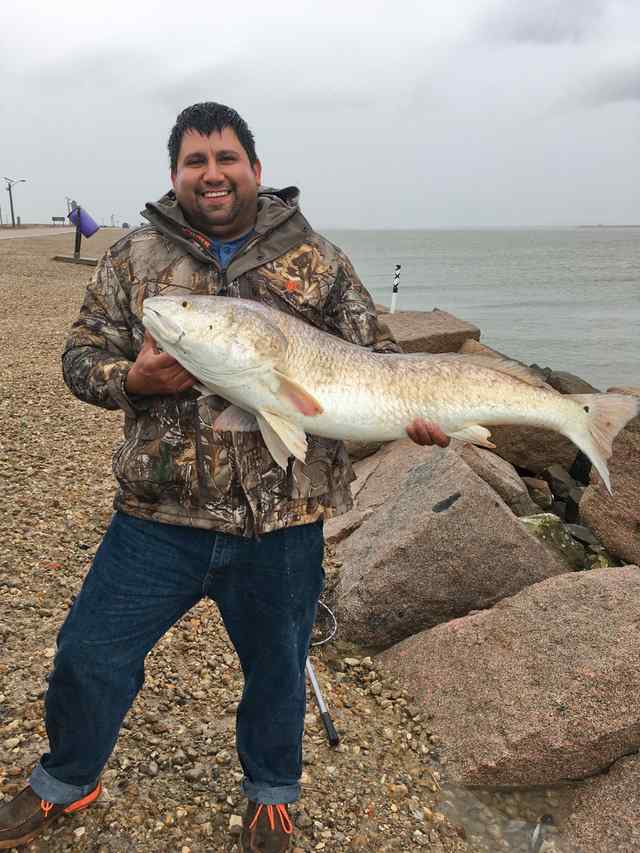 Bronson Taylor Texas City - 40" personal best red drum!