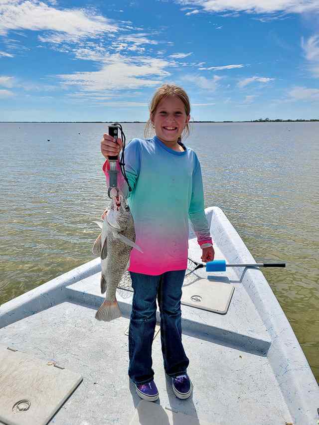 Kambry Alvarez San Antonio Bay - 17" black drum