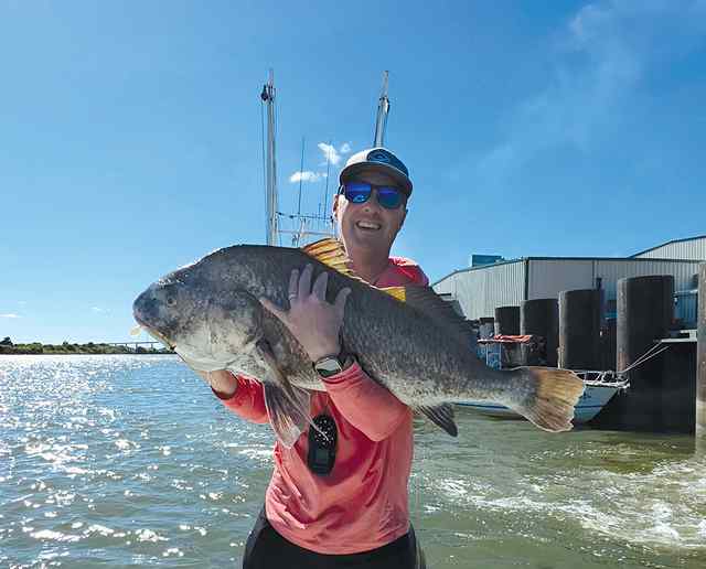 Kevin Nectoux Sabine Pass - 36" black drum CPR, caught on artificial bait