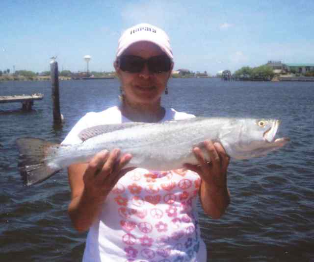 Minnie Flores Port Mansfield
  23&quot; 4lb trout