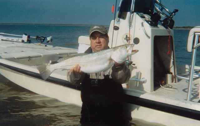 Noe Morales Baffin Bay10lb 31.5&quot; trout, landed on Norton bull minnow and Waterloo Rod
