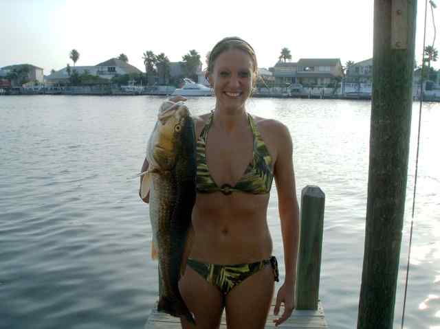 Melanie Moczygemba Corpus Christi Bay37&quot; bull red
