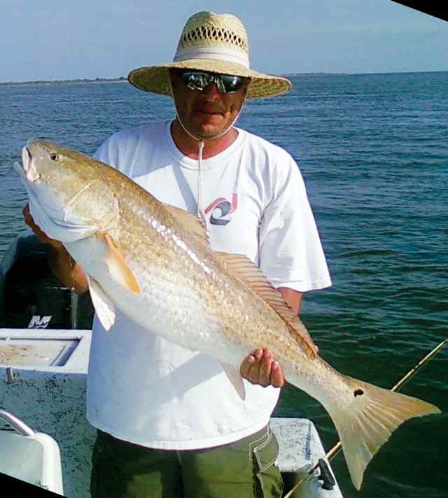 Armondo Casarez, Jr. Port O'Connor
38.5" bull red