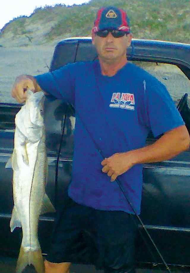 Scott Reid Boca Chica Beach32&quot; snook CPR