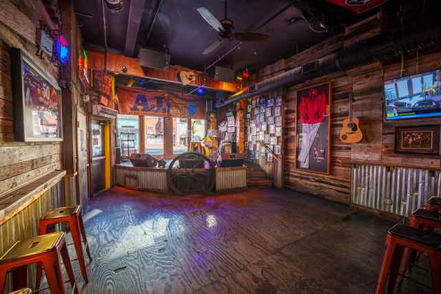 Alan Jackson AJs bar nashville 1st floor 2.jpeg Alan Jackson AJs bar nashville 1st floor 2.jpeg