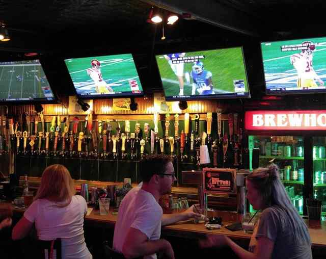 brewhouse bar.jpeg brewhouse bar.jpeg