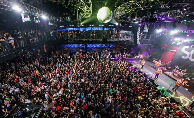 Brooklyn Bowl Nashville concert.jpeg Brooklyn Bowl Nashville concert.jpeg