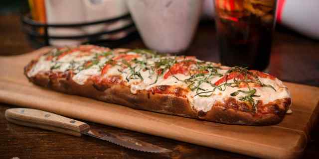 Brooklyn Bowl pizza.jpeg Brooklyn Bowl pizza.jpeg