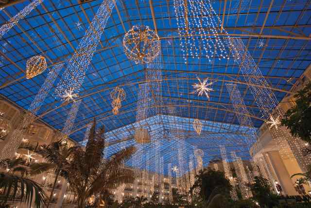 Gaylord Opryland cascades_atrium_christmas.jpeg Gaylord Opryland cascades_atrium_christmas.jpeg