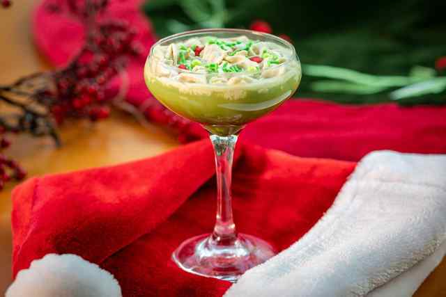 Gaylord Opryland drink the_naughty_elf_cocktail.jpeg Gaylord Opryland drink the_naughty_elf_cocktail.jpeg