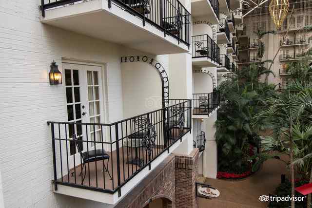 Gaylord Opryland room outside.jpeg Gaylord Opryland room outside.jpeg