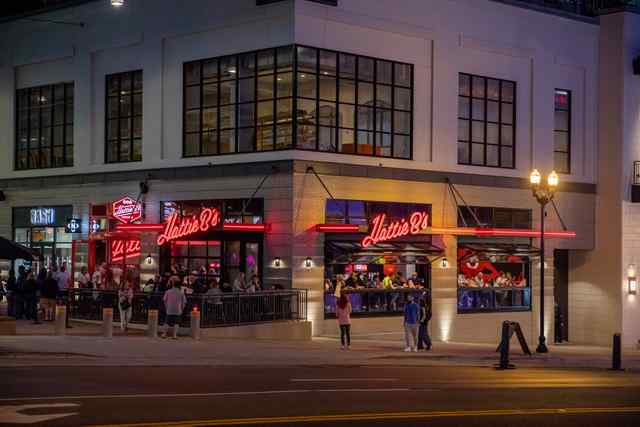 Hattie bs nashville downtown broadway.jpeg Hattie bs nashville downtown broadway.jpeg