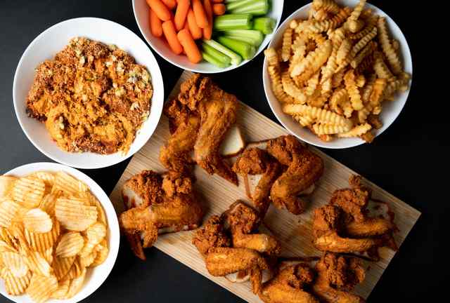 Hattie bs nashville downtown chicken platter.jpeg Hattie bs nashville downtown chicken platter.jpeg