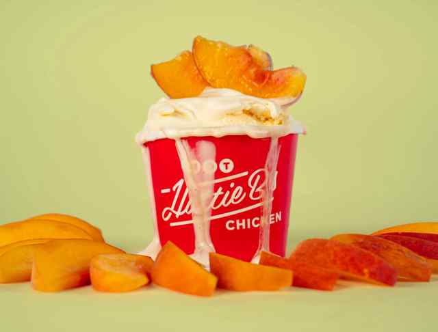 Hattie bs nashville downtown peach cobbler.jpeg Hattie bs nashville downtown peach cobbler.jpeg