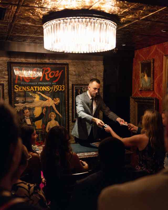 Magic table HOC House of Cards Nashville.jpg Magic table HOC House of Cards Nashville.jpg