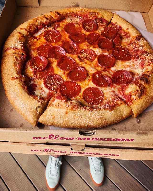 Mellow Mushroom Nashville pizza.jpeg Mellow Mushroom Nashville pizza.jpeg