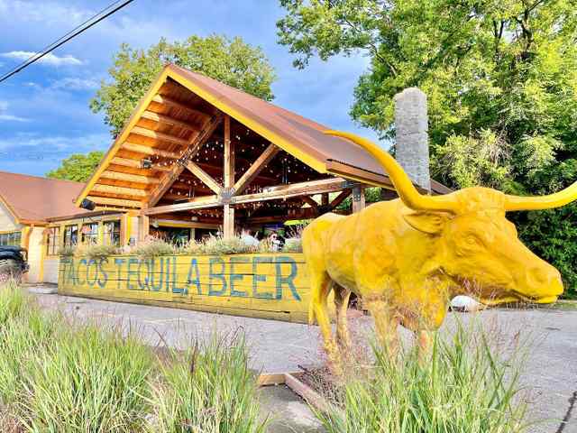 Pancho and Leftys Nashville outside.jpeg Pancho and Leftys Nashville outside.jpeg