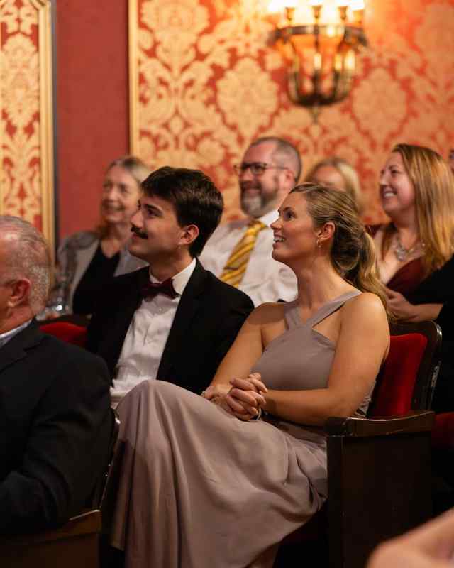 Stage show HOC House of Cards Nashville.jpg Stage show HOC House of Cards Nashville.jpg