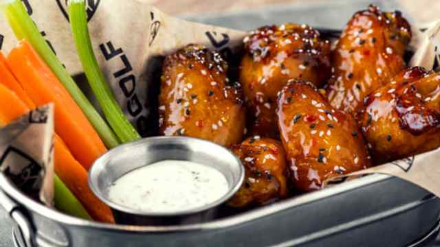 Topgolf Nashville wings.jpeg Topgolf Nashville wings.jpeg