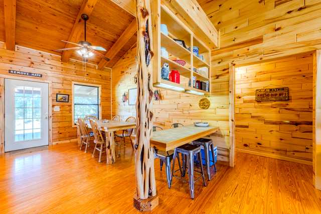 c1e754b2686a.jpg c1e754b2686a.jpg