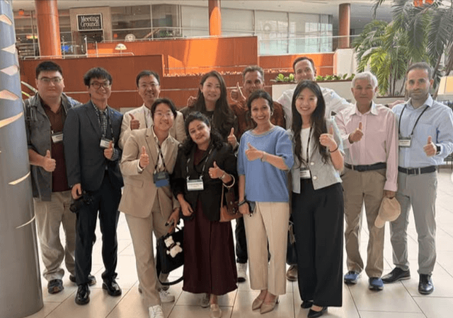 HMGT Faculty and graduate students attend conference