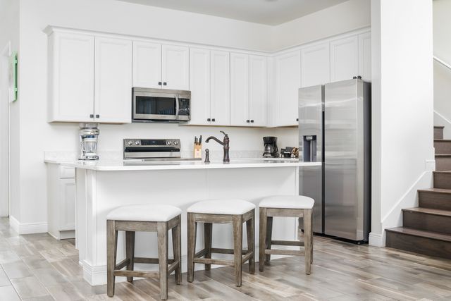 240916_MRO_Cottages_Kitchen.jpg 240916_MRO_Cottages_Kitchen.jpg