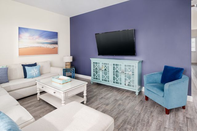 240916_MRO_Cottages_LivingRoom.jpg 240916_MRO_Cottages_LivingRoom.jpg