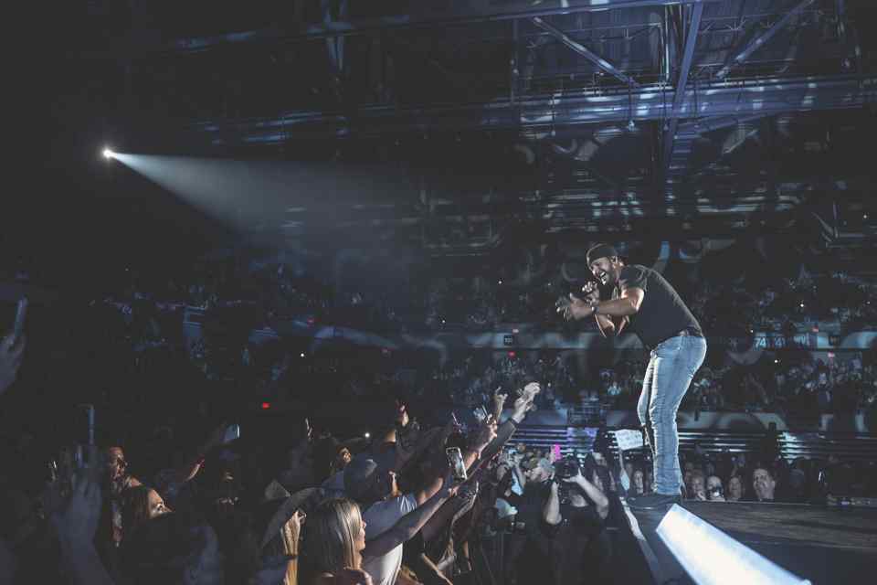 Luke Bryan Launches RAISED UP RIGHT TOUR with SoldOut Concert